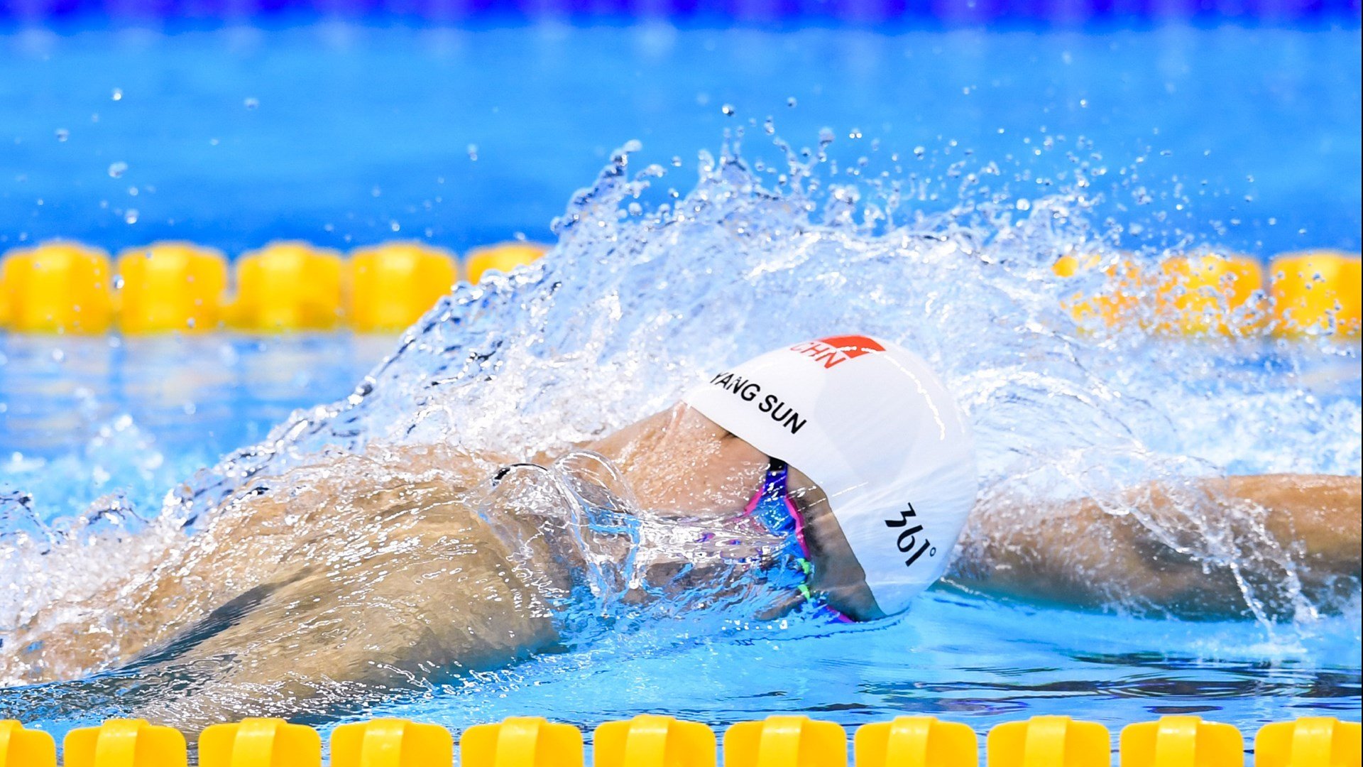 “马科斯·莫奇:阿根廷美洲狮队的防守堡垒,未来将愈加出色”